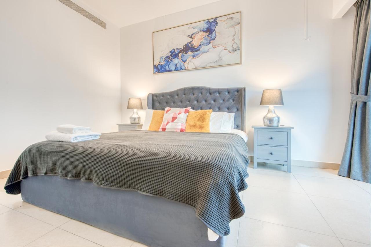 The Penthouse Near Burj Khalifa And Dubai Mall Экстерьер фото