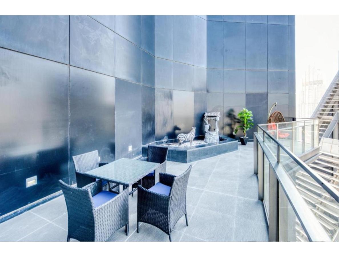 The Penthouse Near Burj Khalifa And Dubai Mall Экстерьер фото