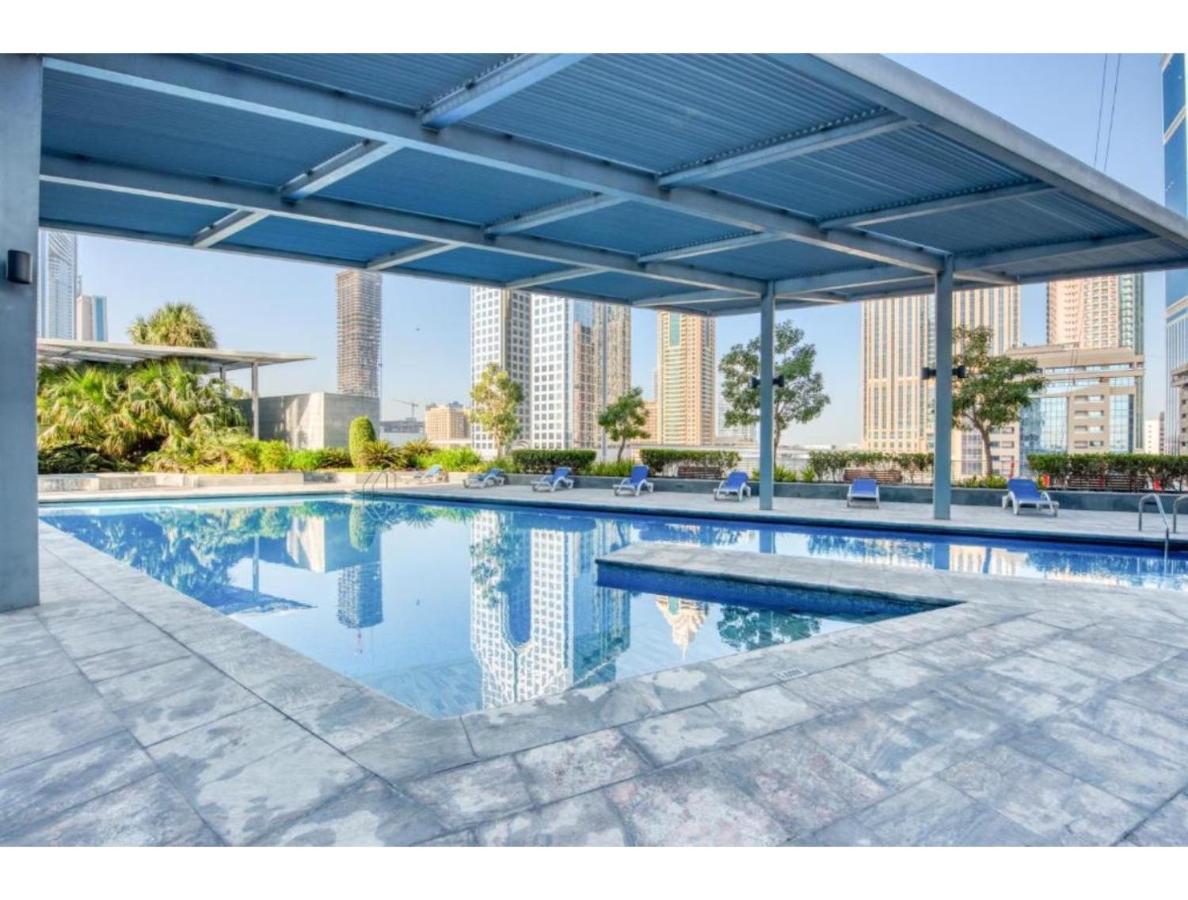 The Penthouse Near Burj Khalifa And Dubai Mall Экстерьер фото
