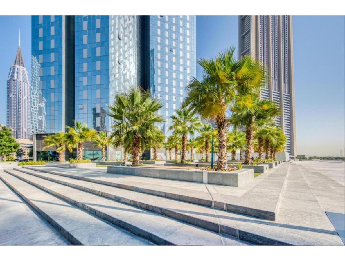 The Penthouse Near Burj Khalifa And Dubai Mall Экстерьер фото